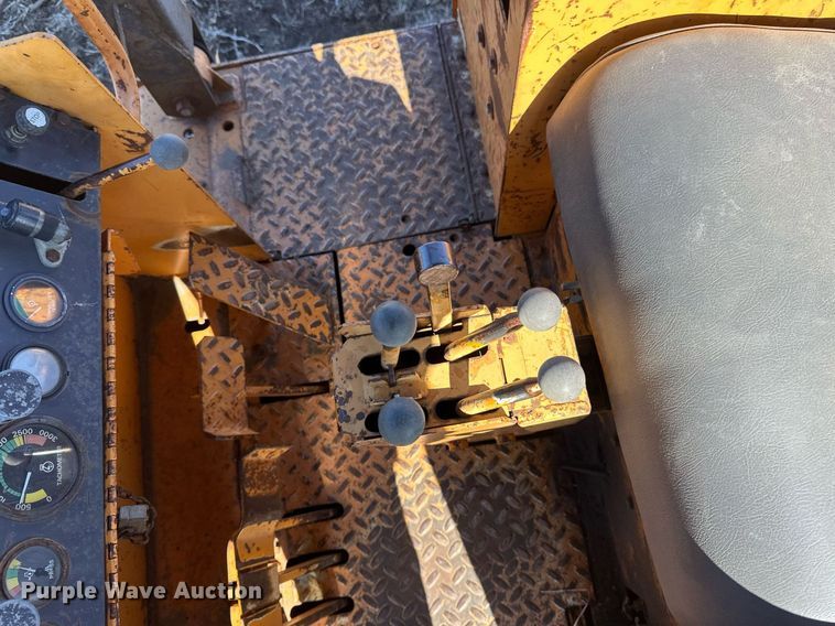 image for item DV0718 Case 1150C dozer