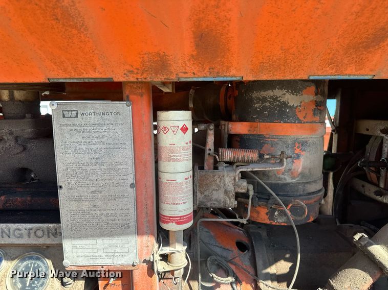 image for item DV0723 Worthington  Blue Brute 250 air compressor