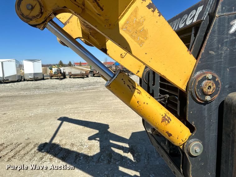 image for item DV0724 1998 Vermeer P185 Renegade cable plow