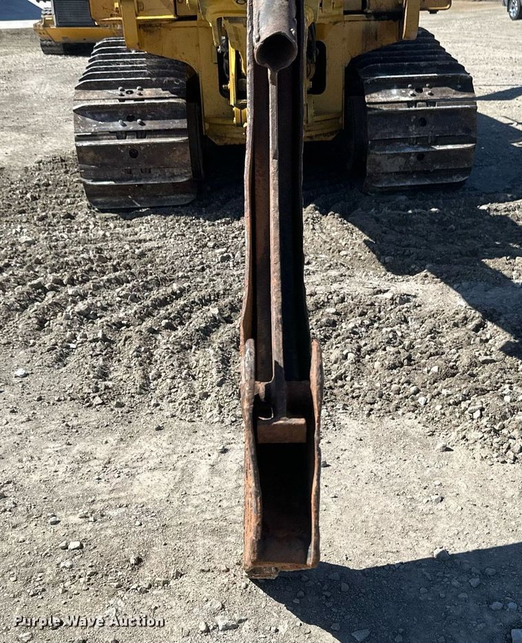 image for item DV0724 1998 Vermeer P185 Renegade cable plow