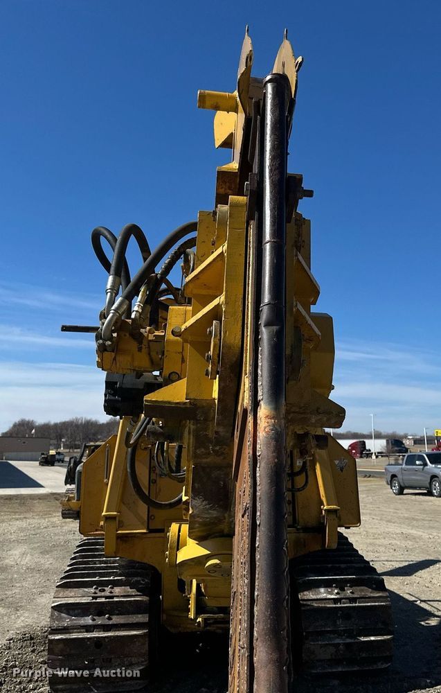 image for item DV0724 1998 Vermeer P185 Renegade cable plow