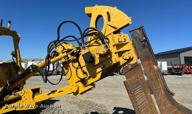 image for item DV0724 1998 Vermeer P185 Renegade cable plow