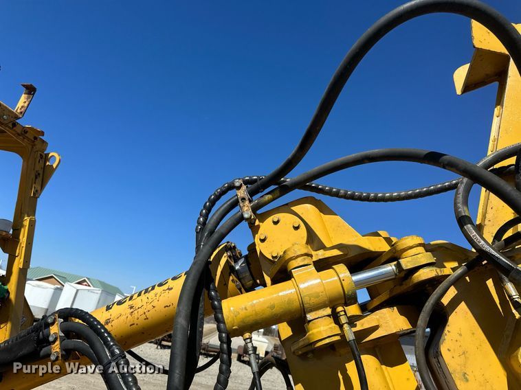 image for item DV0724 1998 Vermeer P185 Renegade cable plow