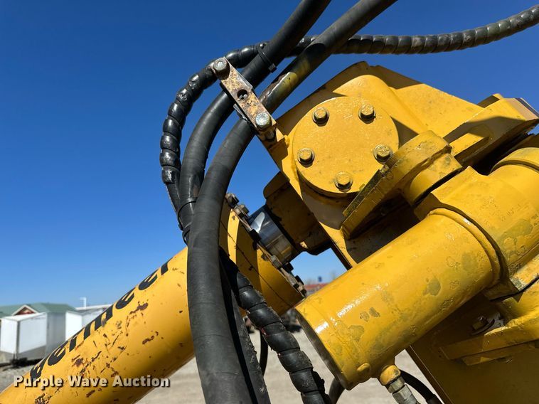 image for item DV0724 1998 Vermeer P185 Renegade cable plow