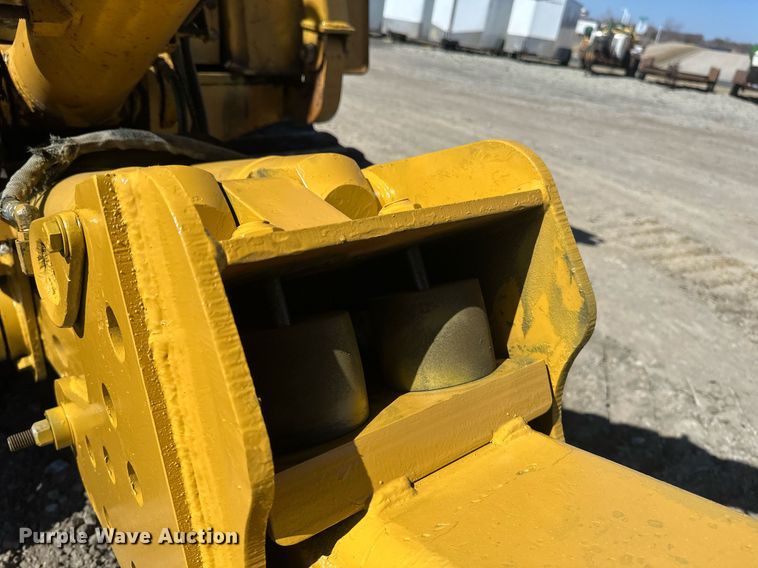 image for item DV0724 1998 Vermeer P185 Renegade cable plow