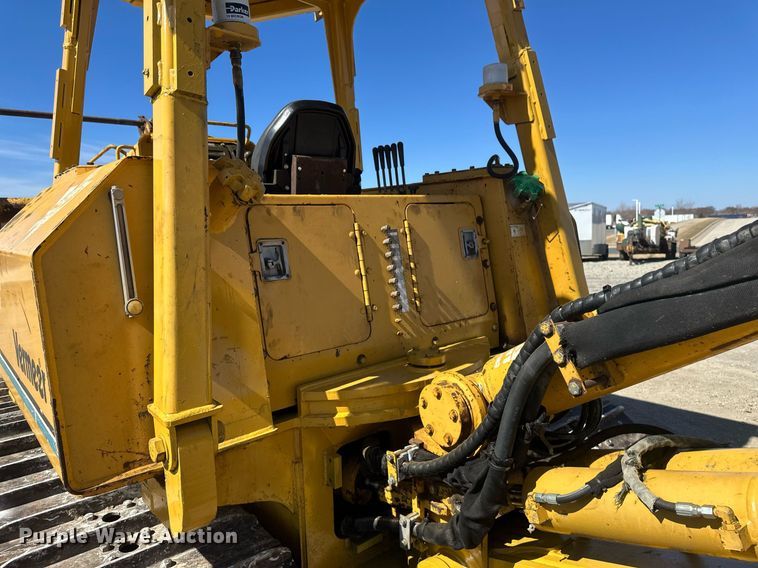 image for item DV0724 1998 Vermeer P185 Renegade cable plow