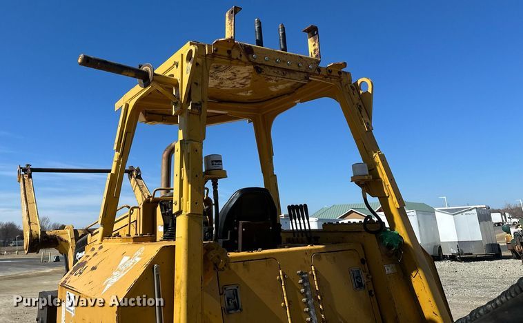 image for item DV0724 1998 Vermeer P185 Renegade cable plow