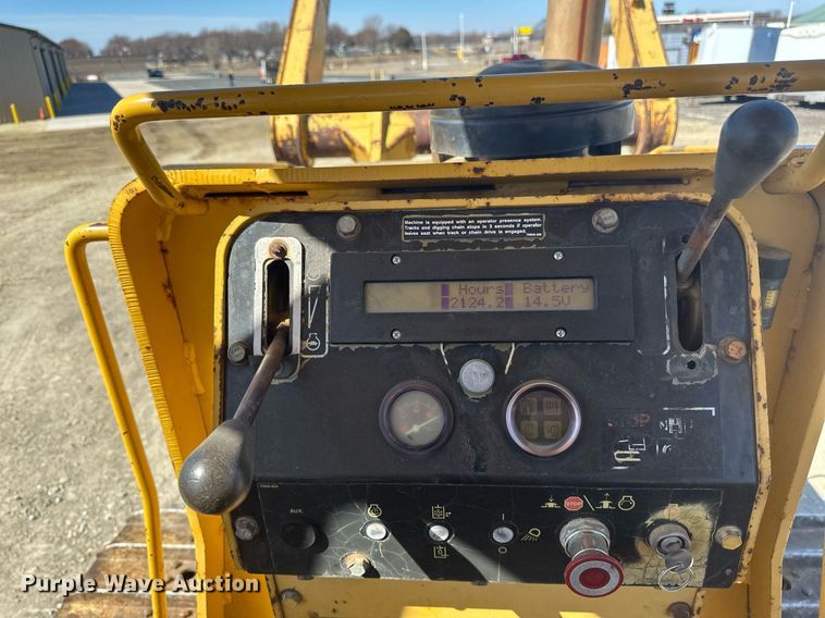 image for item DV0724 1998 Vermeer P185 Renegade cable plow