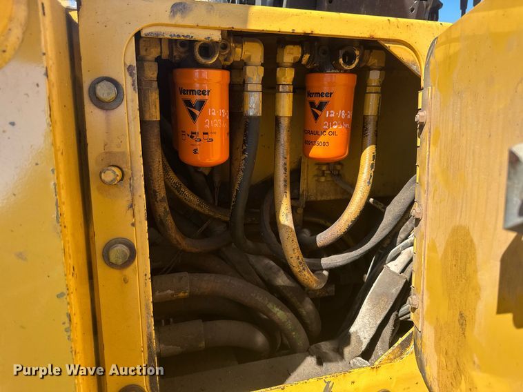 image for item DV0724 1998 Vermeer P185 Renegade cable plow