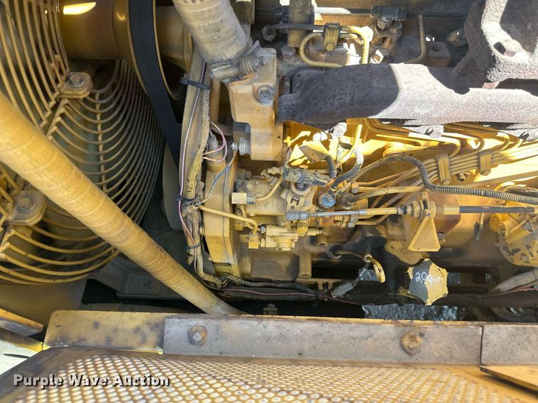 image for item DV0724 1998 Vermeer P185 Renegade cable plow