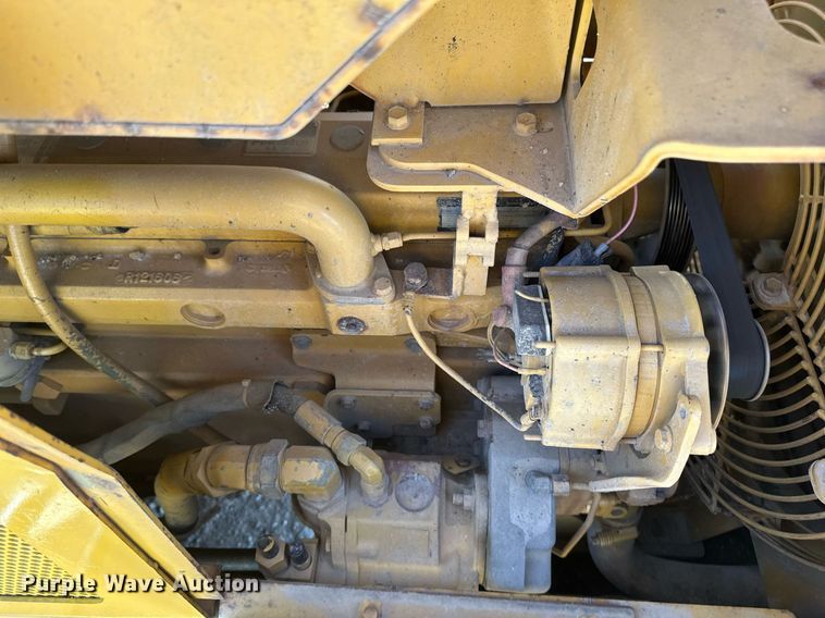 image for item DV0724 1998 Vermeer P185 Renegade cable plow