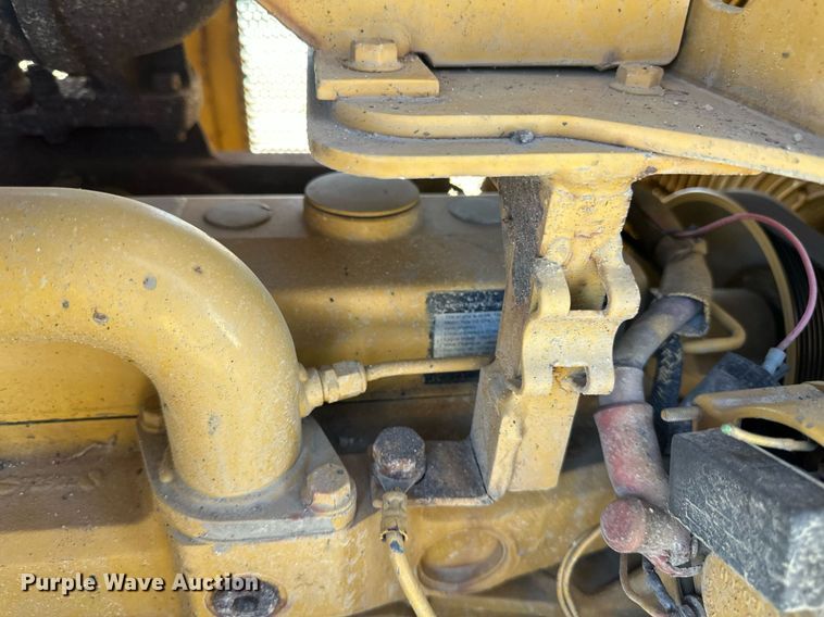 image for item DV0724 1998 Vermeer P185 Renegade cable plow