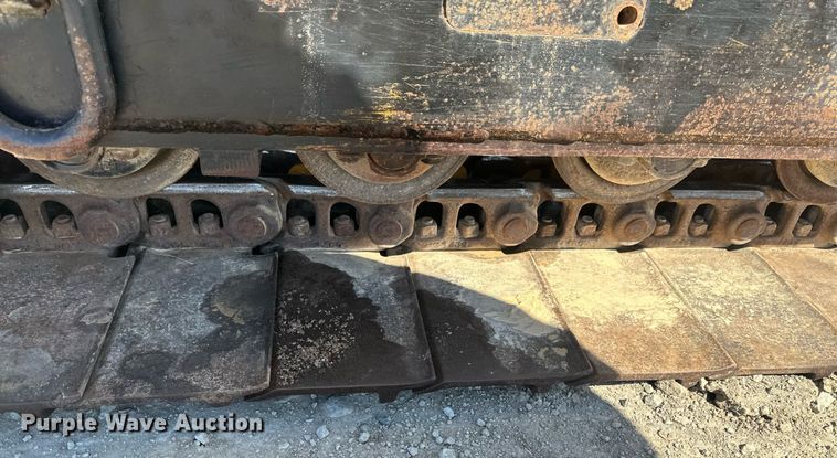 image for item DV0724 1998 Vermeer P185 Renegade cable plow