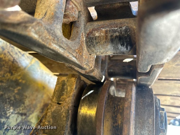 image for item DV0724 1998 Vermeer P185 Renegade cable plow