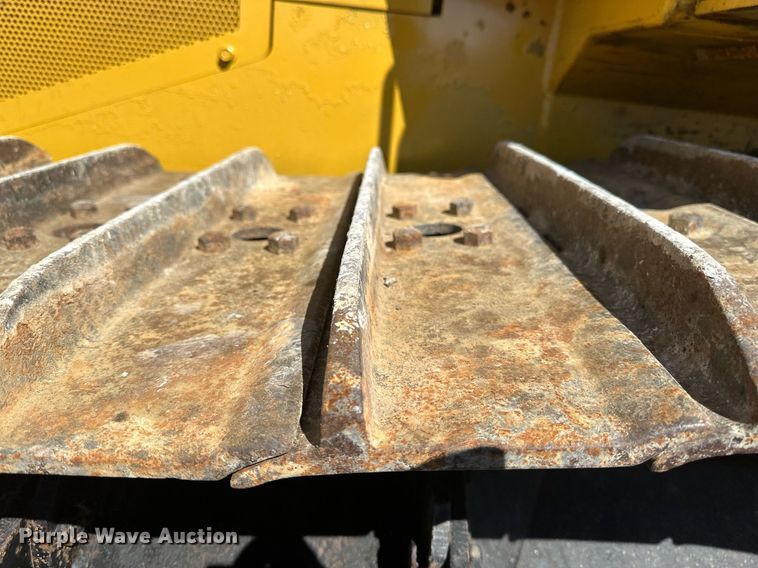 image for item DV0724 1998 Vermeer P185 Renegade cable plow