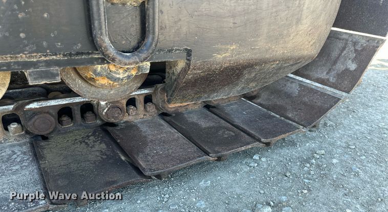 image for item DV0724 1998 Vermeer P185 Renegade cable plow