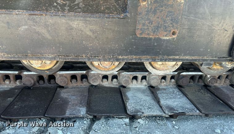 image for item DV0724 1998 Vermeer P185 Renegade cable plow