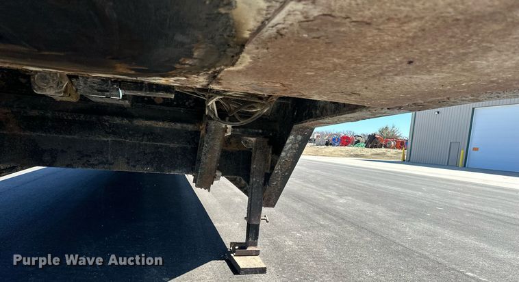 image for item DV0725 1992 Muv-All  4870FT drop deck hydraulic tail equipment trailer
