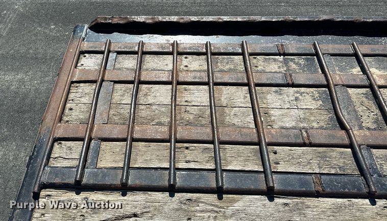 image for item DV0725 1992 Muv-All  4870FT drop deck hydraulic tail equipment trailer