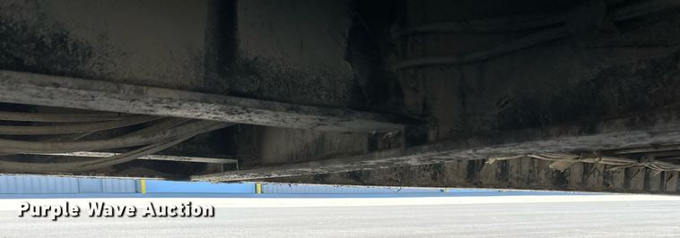 image for item DV0725 1992 Muv-All  4870FT drop deck hydraulic tail equipment trailer