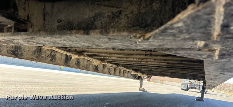 image for item DV0725 1992 Muv-All  4870FT drop deck hydraulic tail equipment trailer