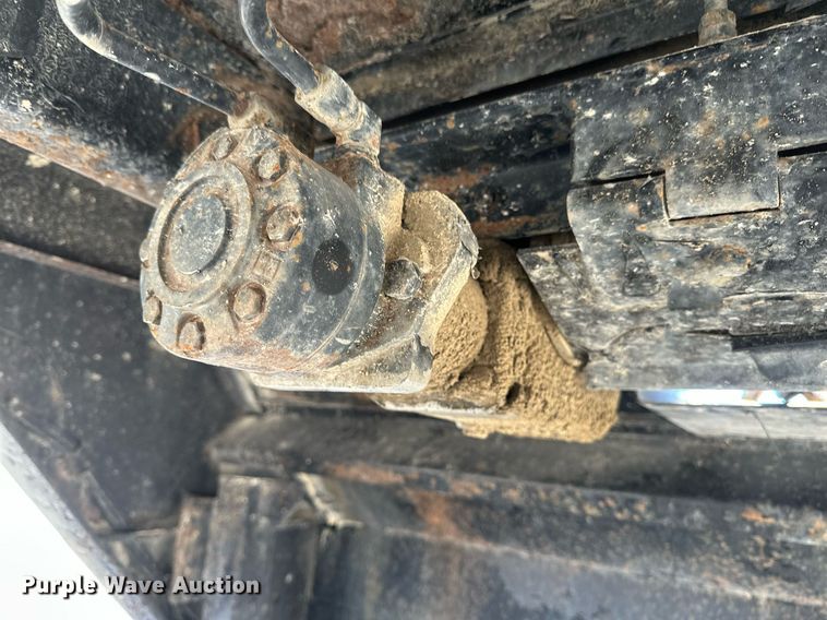 image for item DV0725 1992 Muv-All  4870FT drop deck hydraulic tail equipment trailer