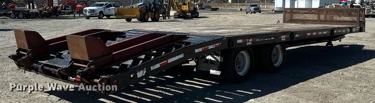 image for item DV0727 2010 Towmaster T40 equipment trailer