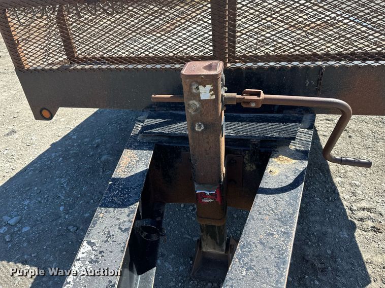 image for item DV0727 2010 Towmaster T40 equipment trailer