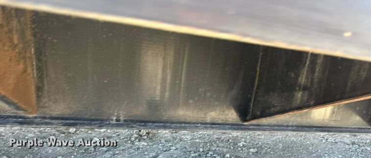 image for item DV0727 2010 Towmaster T40 equipment trailer