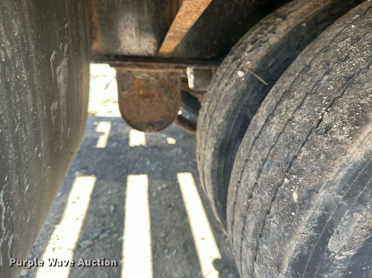 image for item DV0727 2010 Towmaster T40 equipment trailer