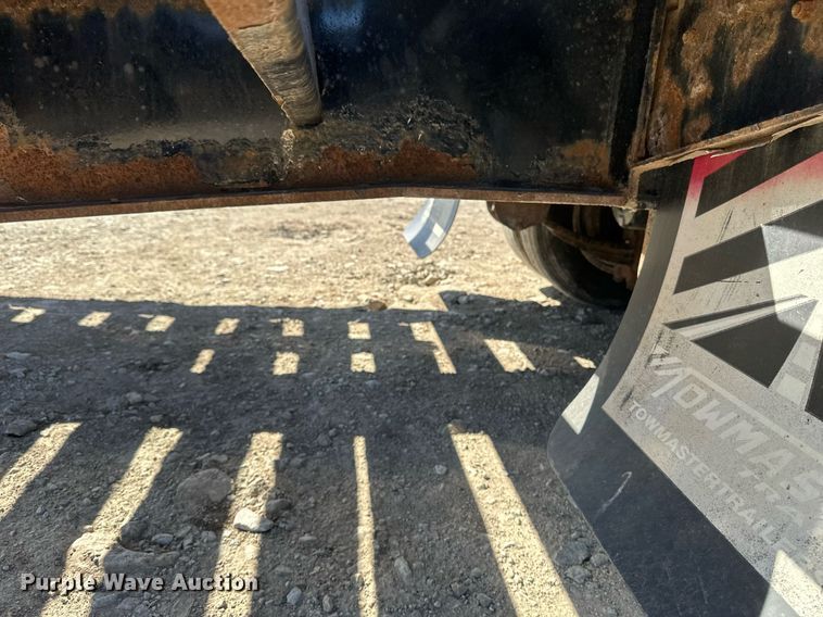 image for item DV0727 2010 Towmaster T40 equipment trailer