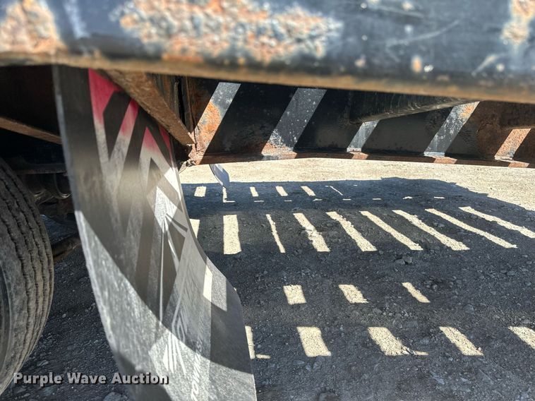 image for item DV0727 2010 Towmaster T40 equipment trailer