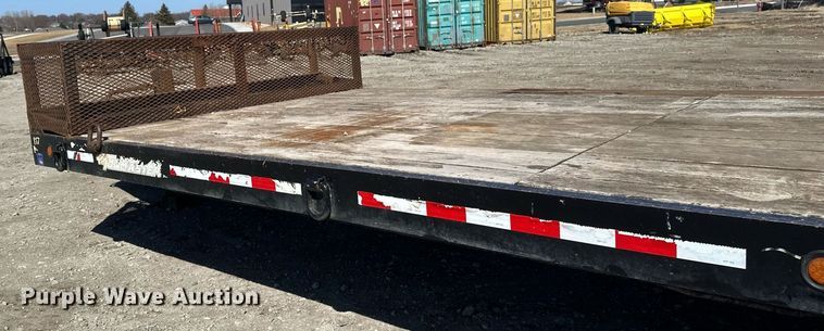 image for item DV0727 2010 Towmaster T40 equipment trailer