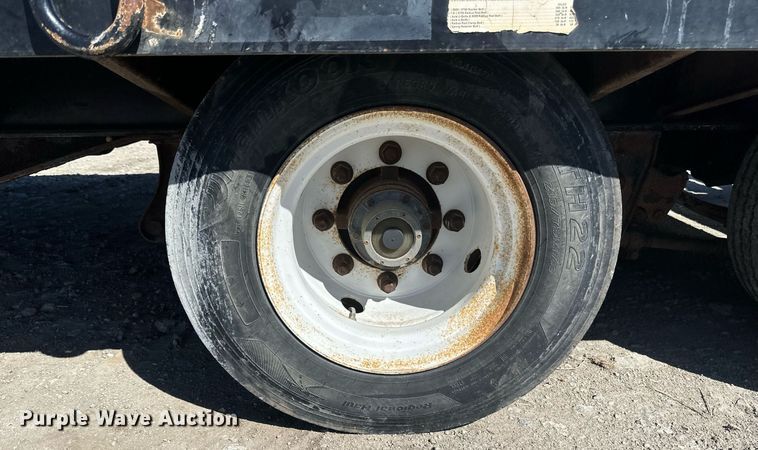 image for item DV0727 2010 Towmaster T40 equipment trailer