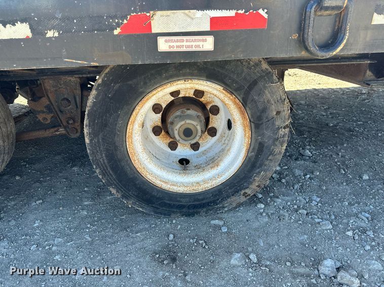 image for item DV0727 2010 Towmaster T40 equipment trailer