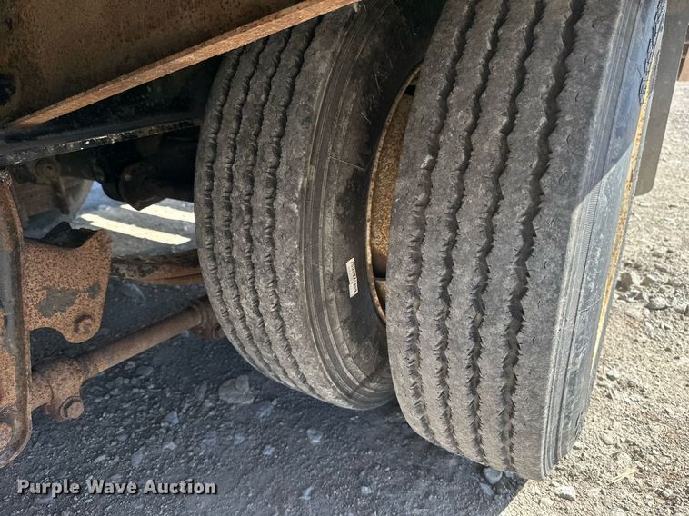 image for item DV0727 2010 Towmaster T40 equipment trailer