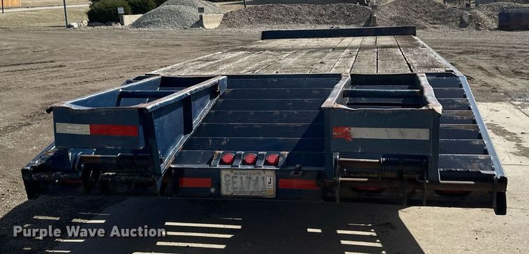 image for item DV0728 1994 Felling  FT40-2 equipment trailer