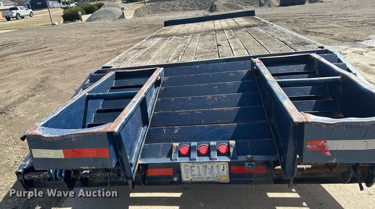 image for item DV0728 1994 Felling  FT40-2 equipment trailer