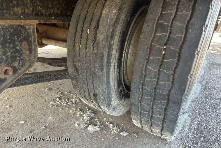 image for item DV0728 1994 Felling  FT40-2 equipment trailer