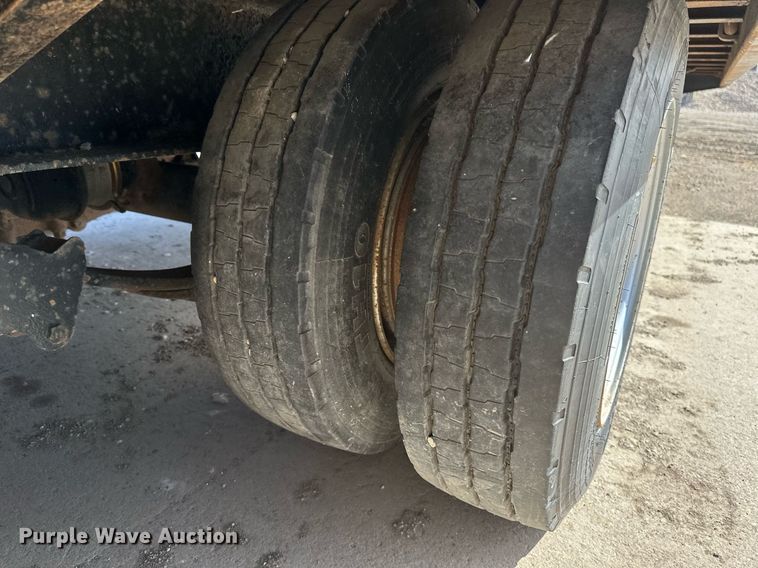 image for item DV0728 1994 Felling  FT40-2 equipment trailer