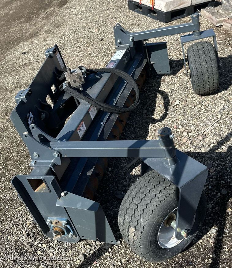 image for item DV0729 Handy HSC72 skid steer soil conditioner