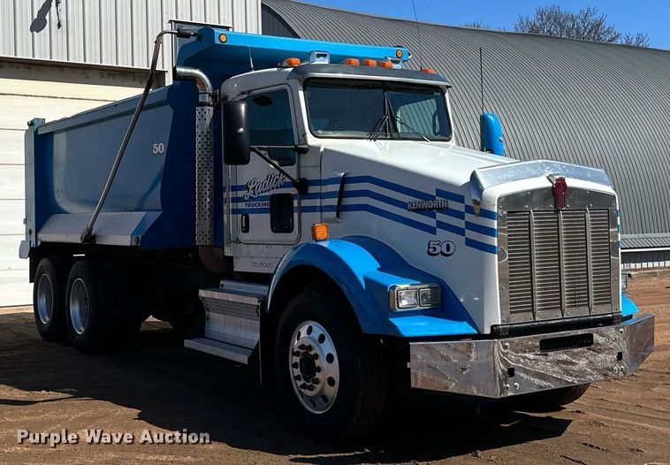 image for item DV0734 2009 Kenworth  T800 dump truck