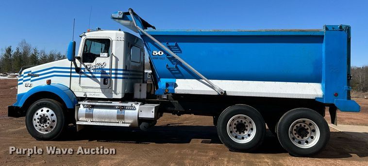 image for item DV0734 2009 Kenworth  T800 dump truck