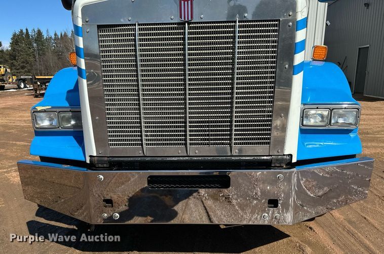 image for item DV0734 2009 Kenworth  T800 dump truck