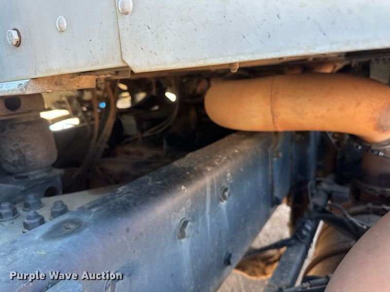 image for item DV0734 2009 Kenworth  T800 dump truck