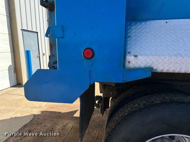 image for item DV0734 2009 Kenworth  T800 dump truck