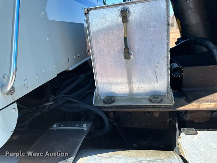 image for item DV0734 2009 Kenworth  T800 dump truck