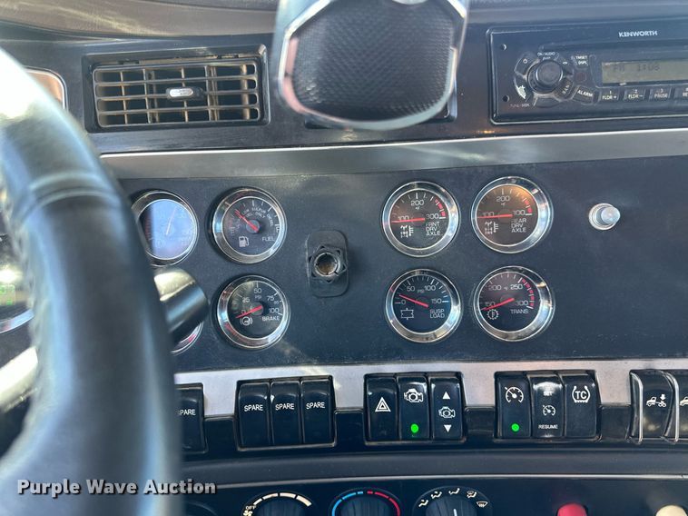 image for item DV0734 2009 Kenworth  T800 dump truck