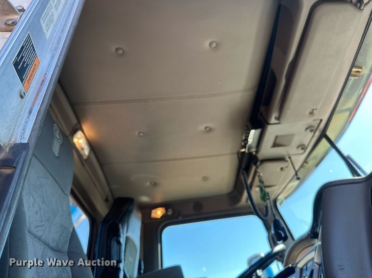 image for item DV0734 2009 Kenworth  T800 dump truck