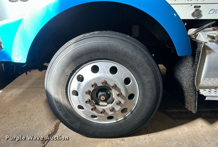 image for item DV0734 2009 Kenworth  T800 dump truck